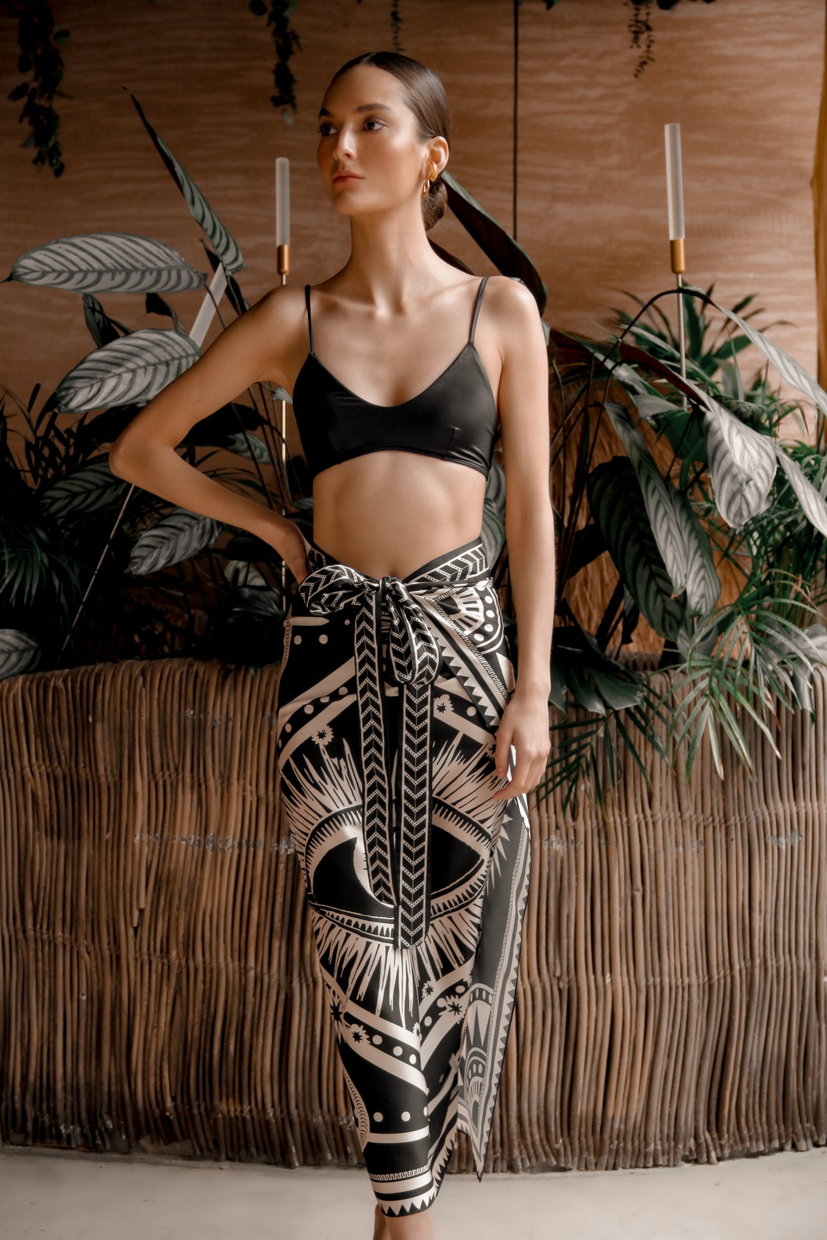 Sari Nazar, Negro / Vestido - Falda