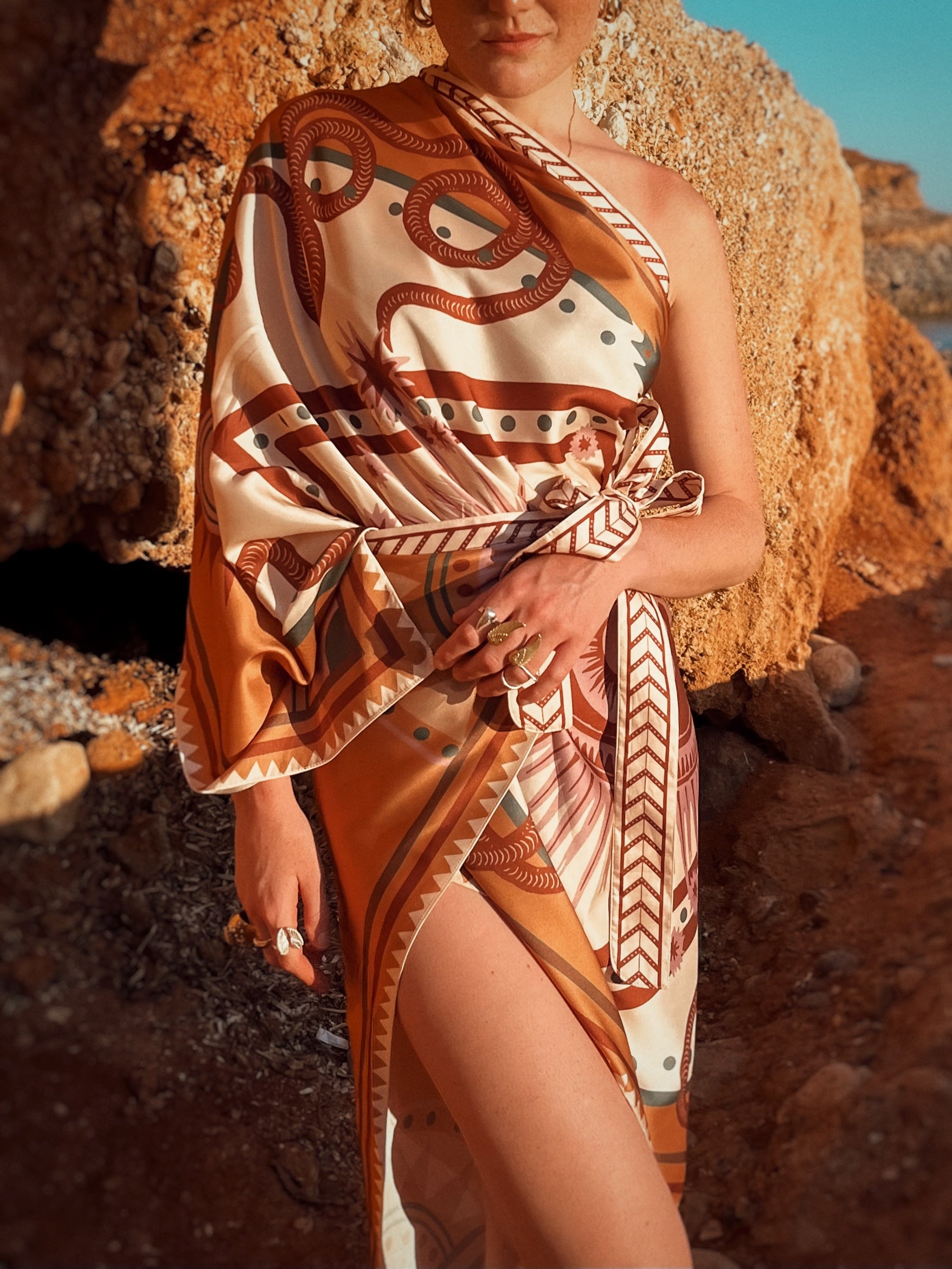 Sari Nazar, Crema / Vestido - Falda