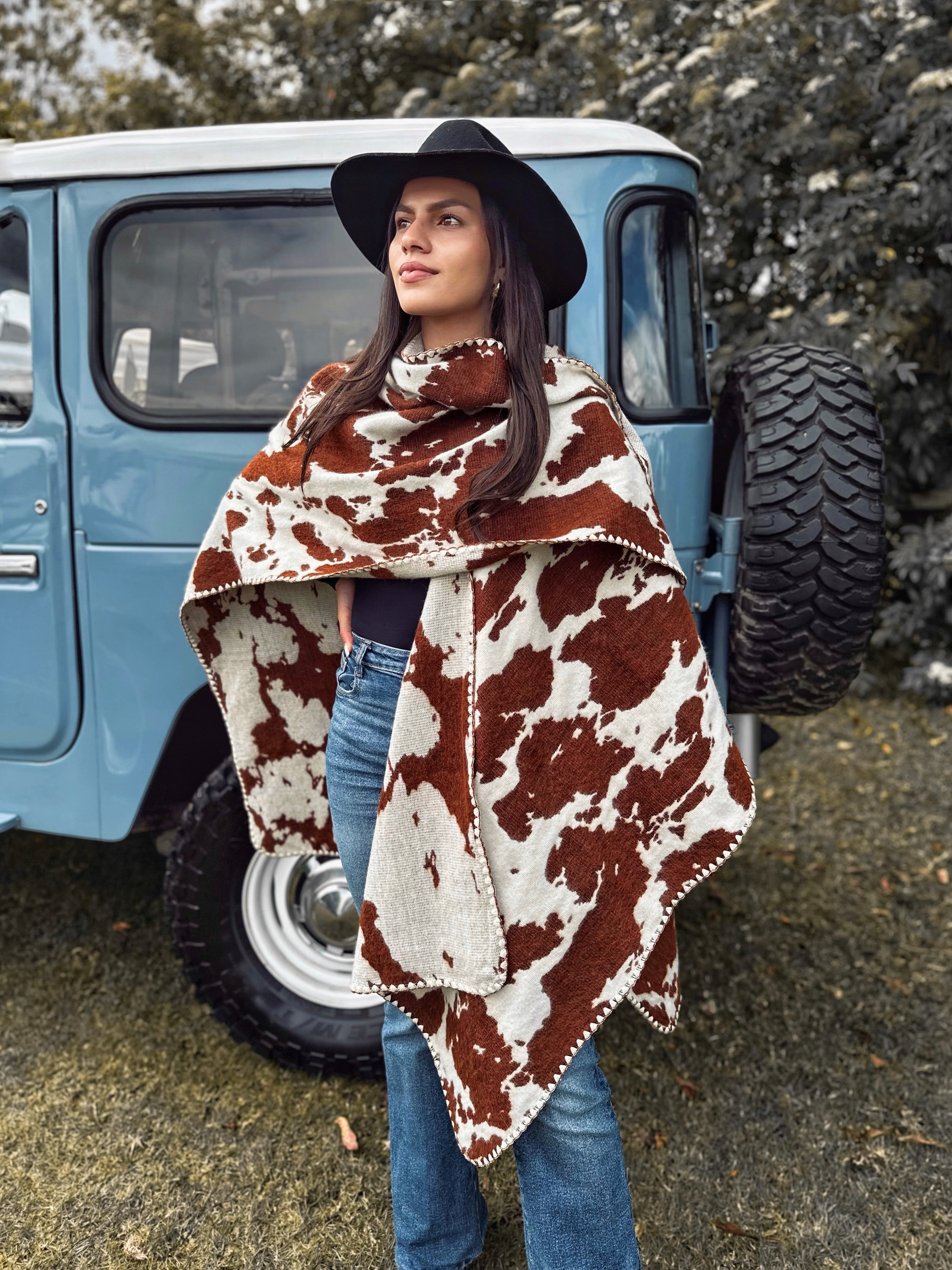 Poncho Rodeo, Cafe