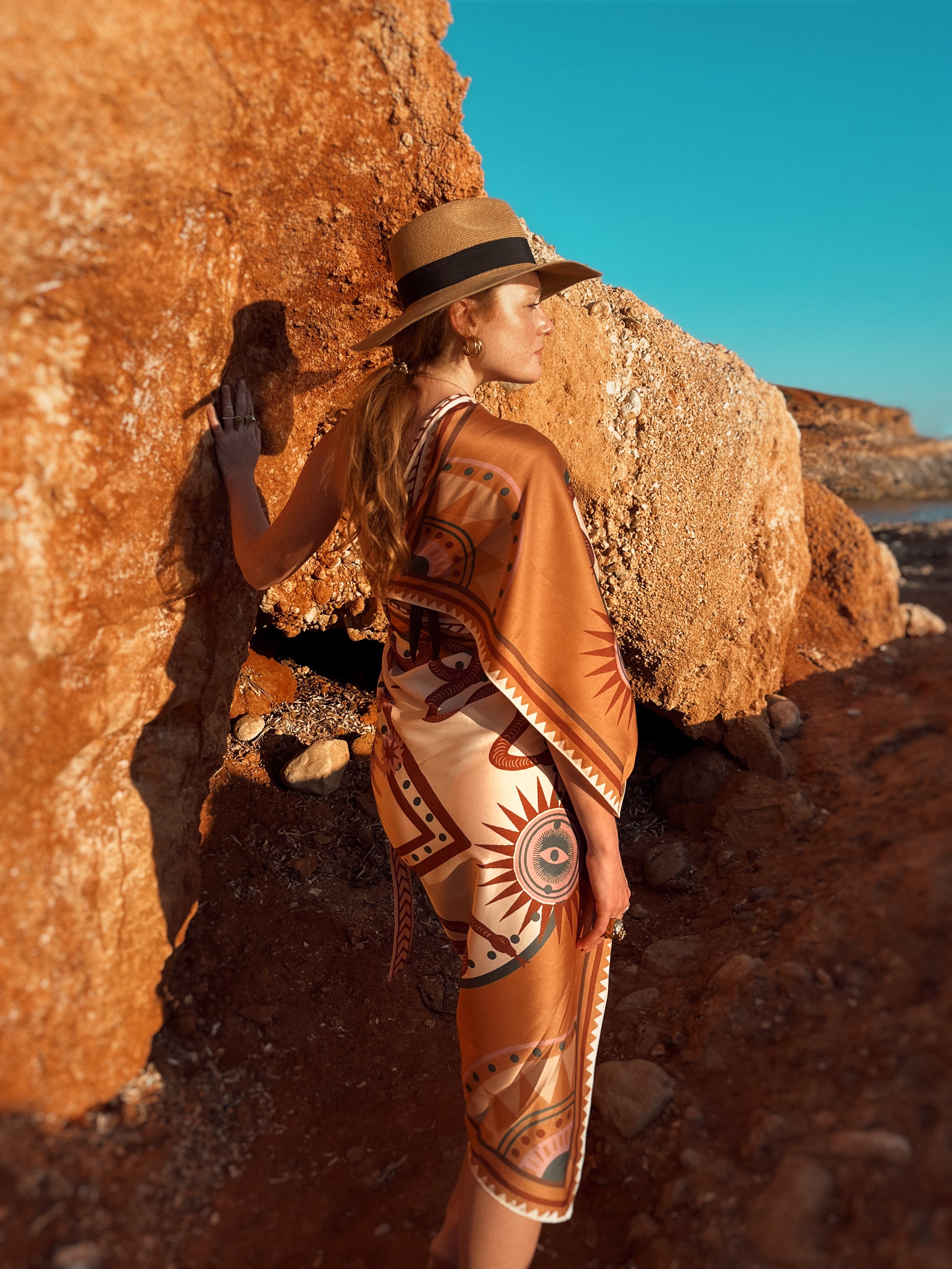 Sari Nazar, Crema / Vestido - Falda