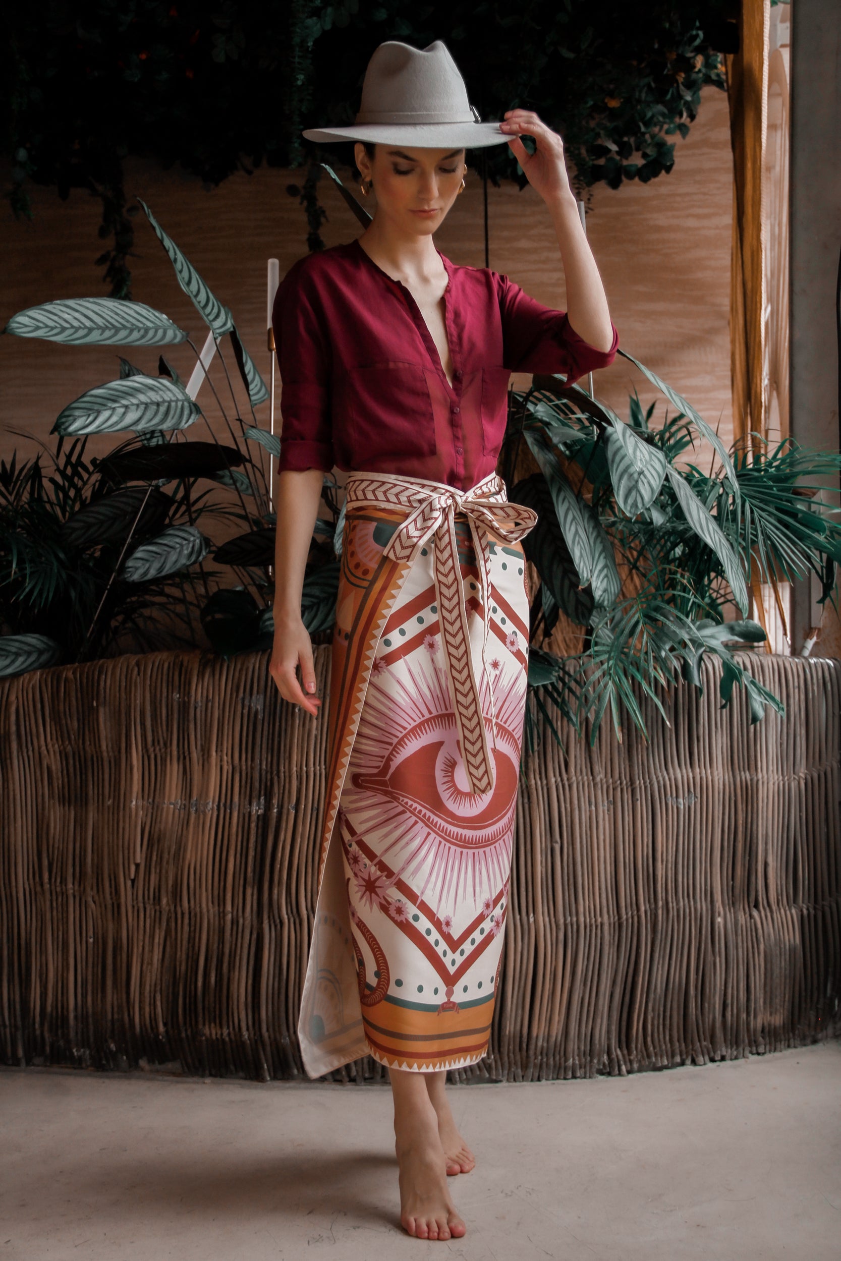 Sari Nazar, Crema / Vestido - Falda