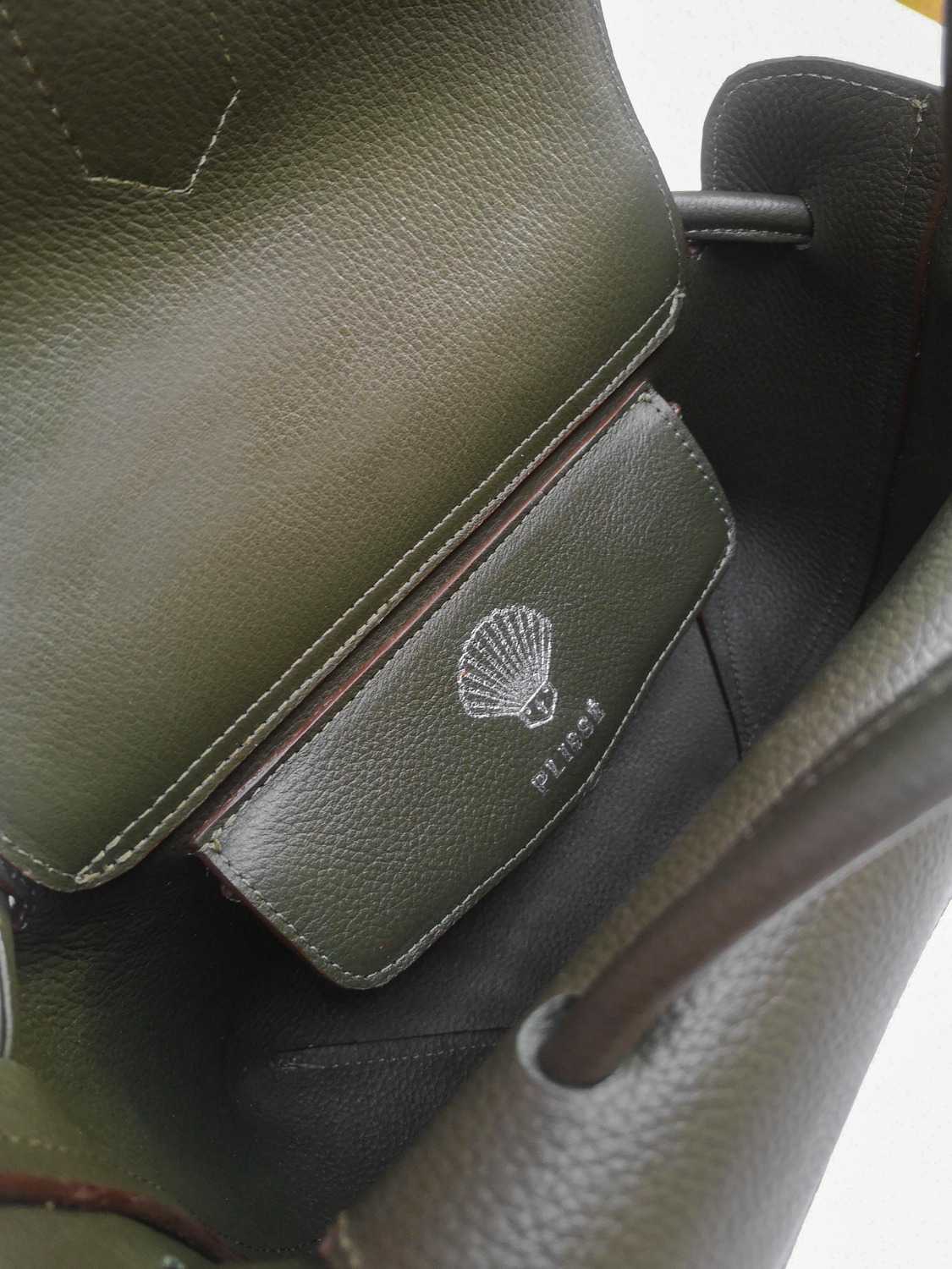 PRE-ORDEN Bolso Sevilla, Verde militar.