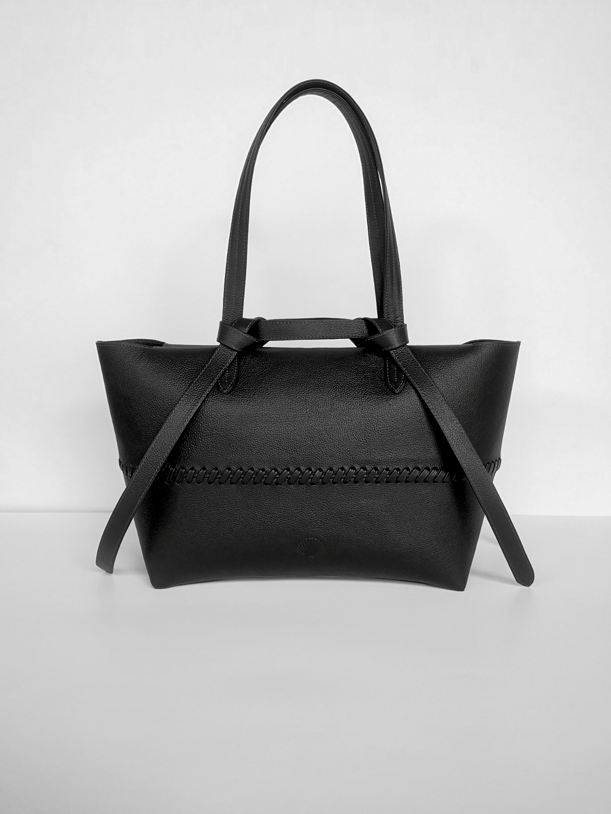 Tote Navío, Negro.