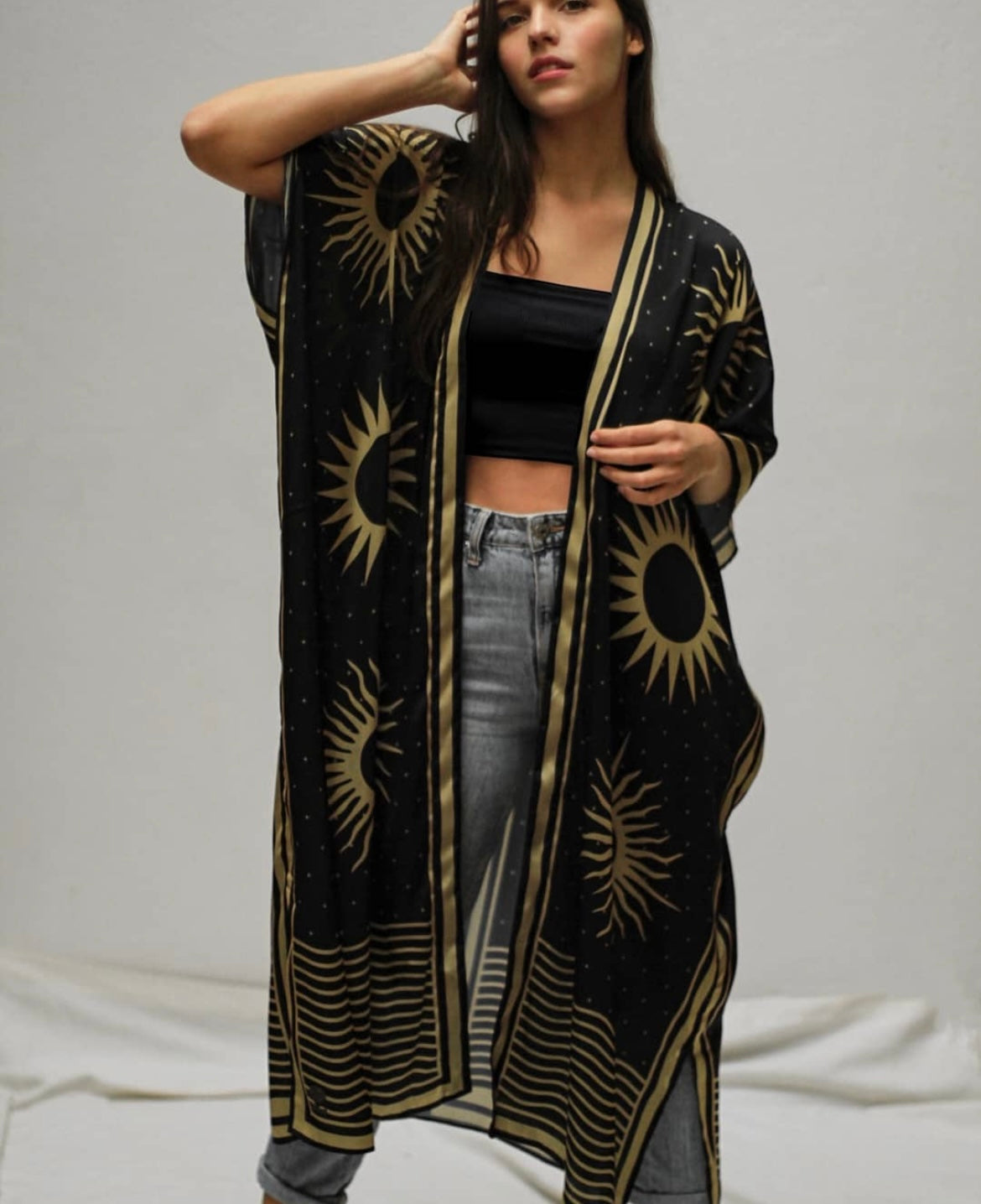 Kimono Soles, Negro y dorado