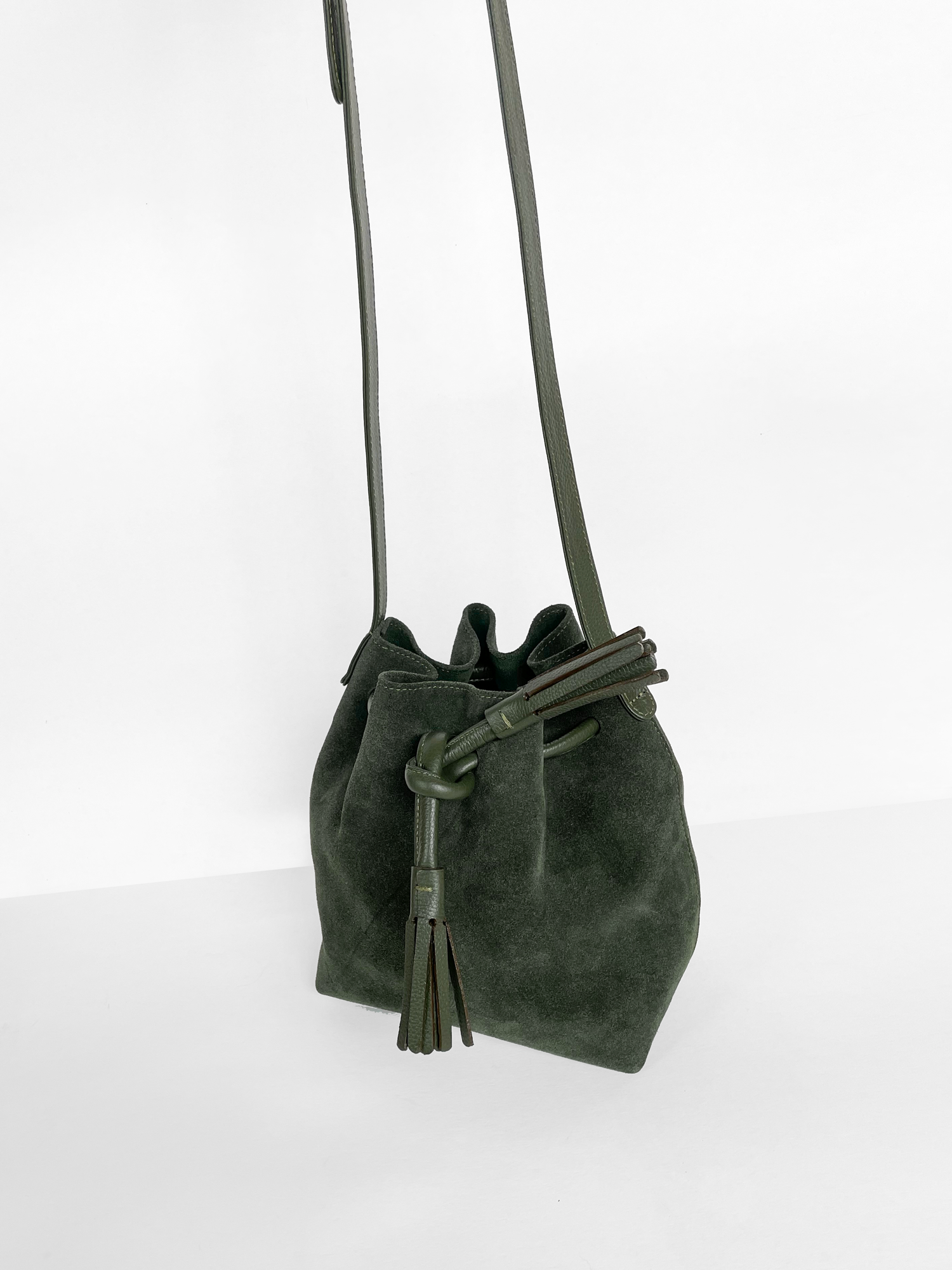 Boho Bucket - Verde, Edición en gamuza.