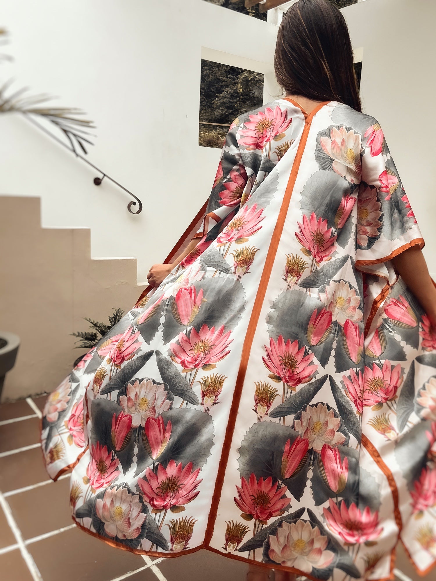 Kimono Lotus