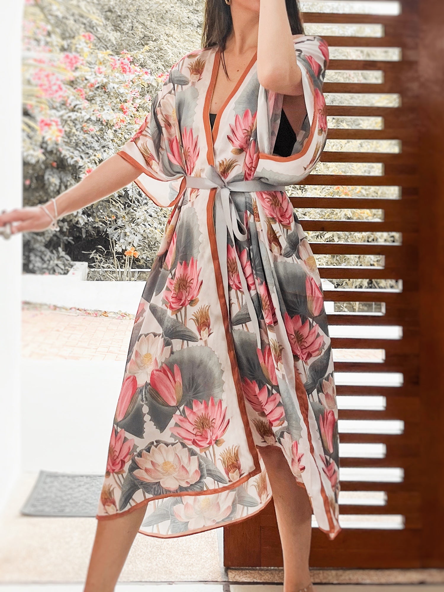 Kimono Lotus