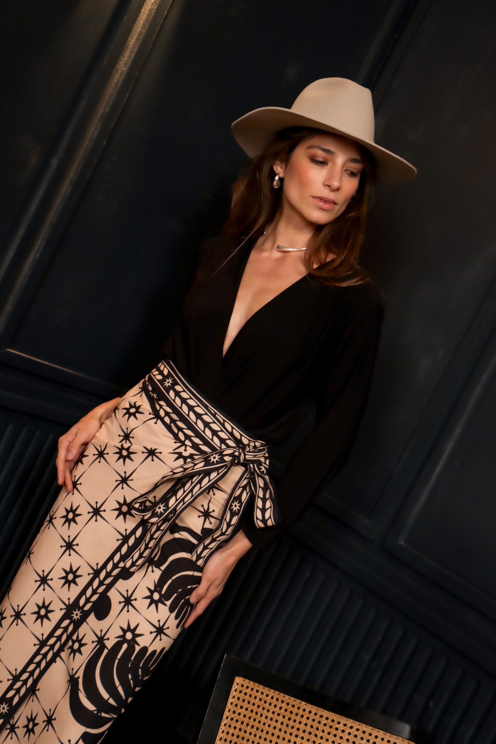 Sari Cometa, Crema / Vestido - Falda