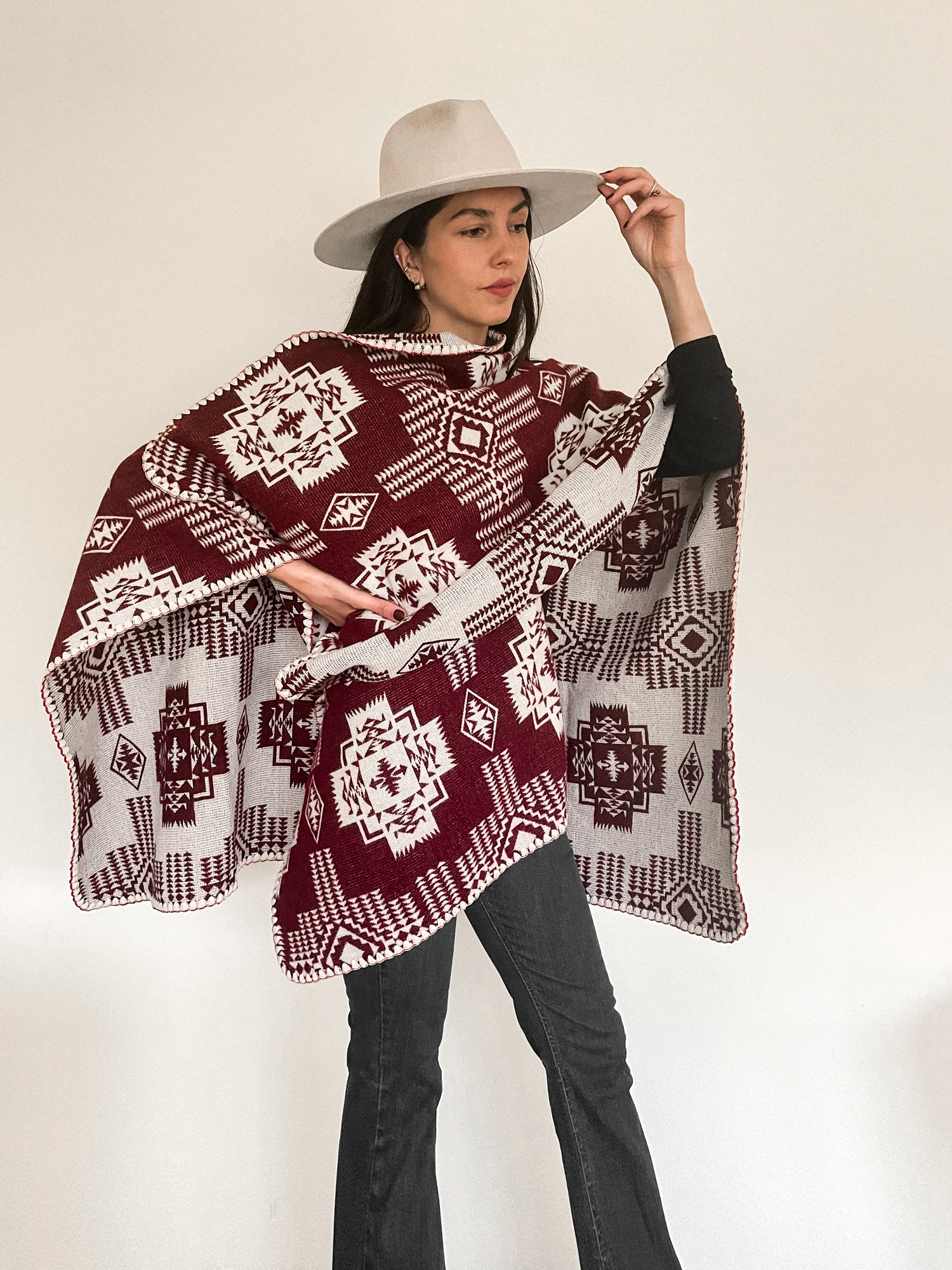 Poncho Sierra, Rojo